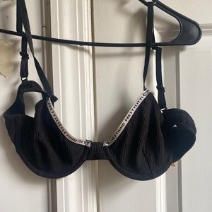 Prettylittlething black bra